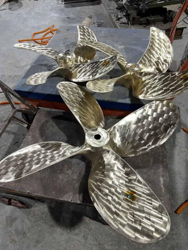 پروانه چهارپره برای لنج